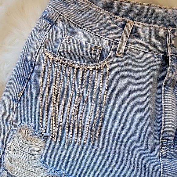 High Rise Jean Shorts Rhinestone Pockets Rough Edge Cut Off Distressed Shorts M - Picture 11 of 15